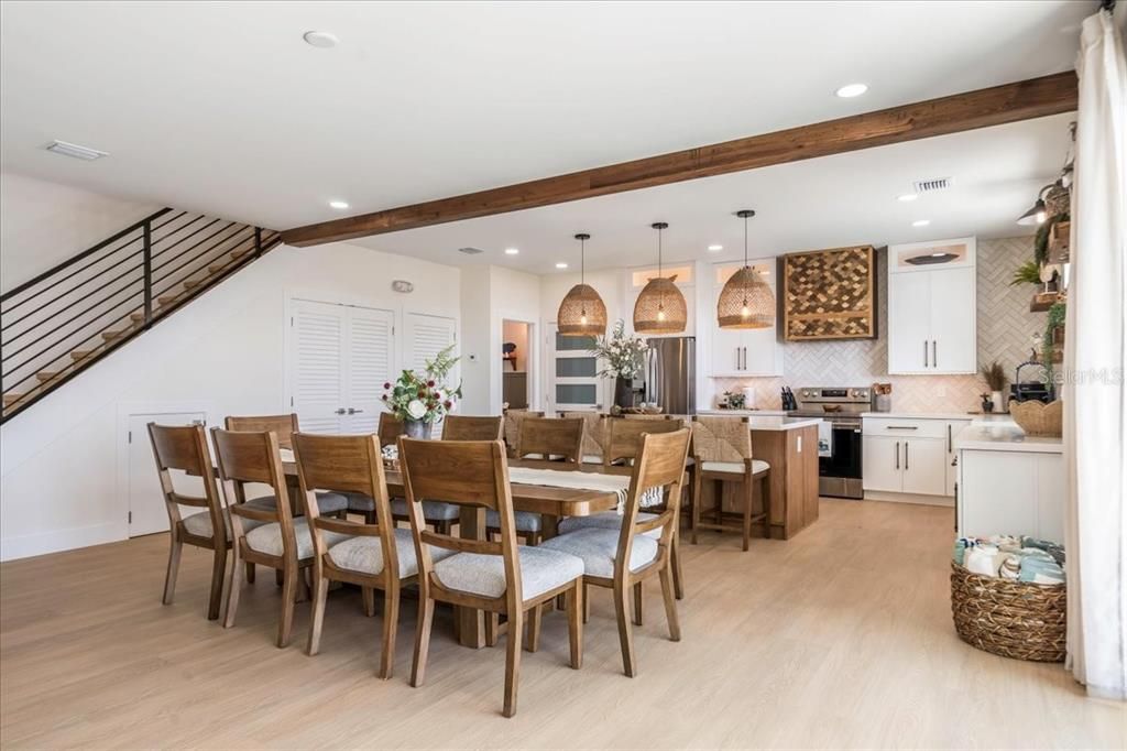 For Sale: $4,750,000 (6 beds, 6 baths, 3102 Square Feet)