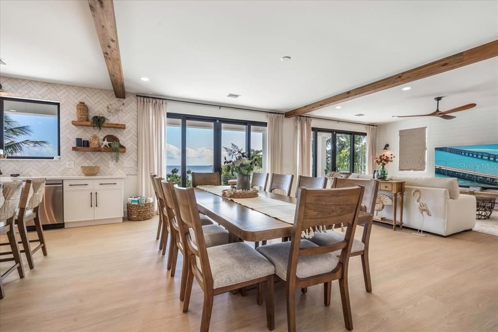 For Sale: $4,750,000 (6 beds, 6 baths, 3102 Square Feet)