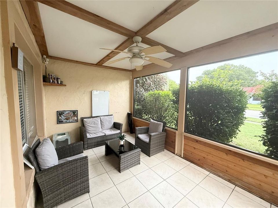 For Rent: $2,100 (3 beds, 2 baths, 1684 Square Feet)