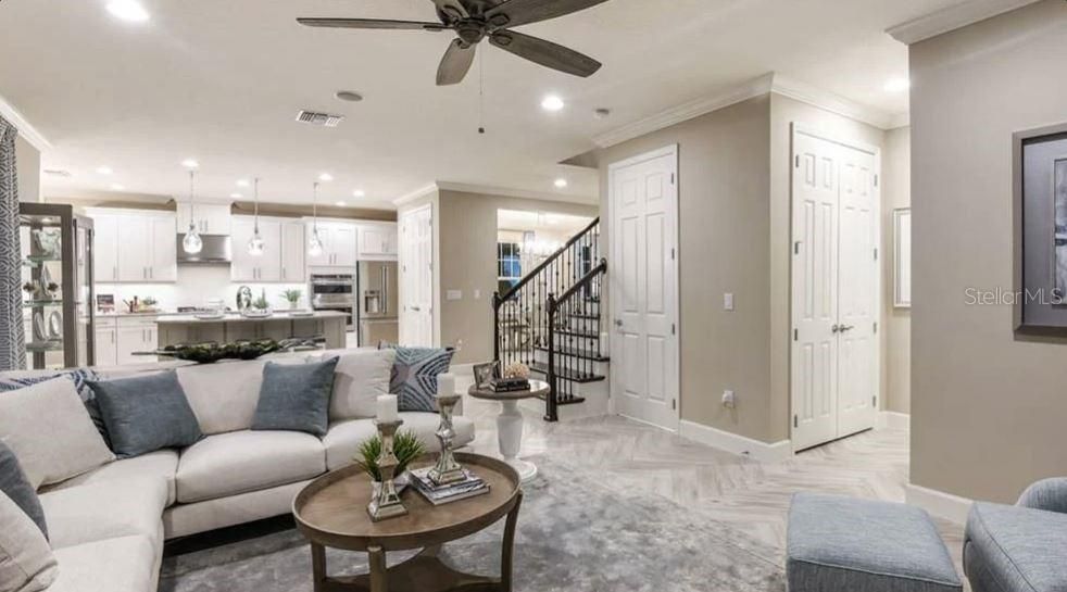 На продажу: $691,374 (5 спален, 4 ванн, 3422 Квадратных фут)