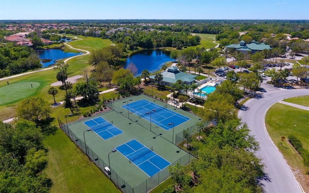 На продажу: $625,000 (4 спален, 3 ванн, 2312 Квадратных фут)