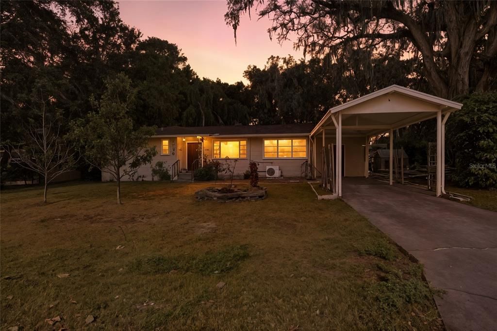 待售: $265,000 (4 贝兹, 2 浴室, 1549 平方英尺)