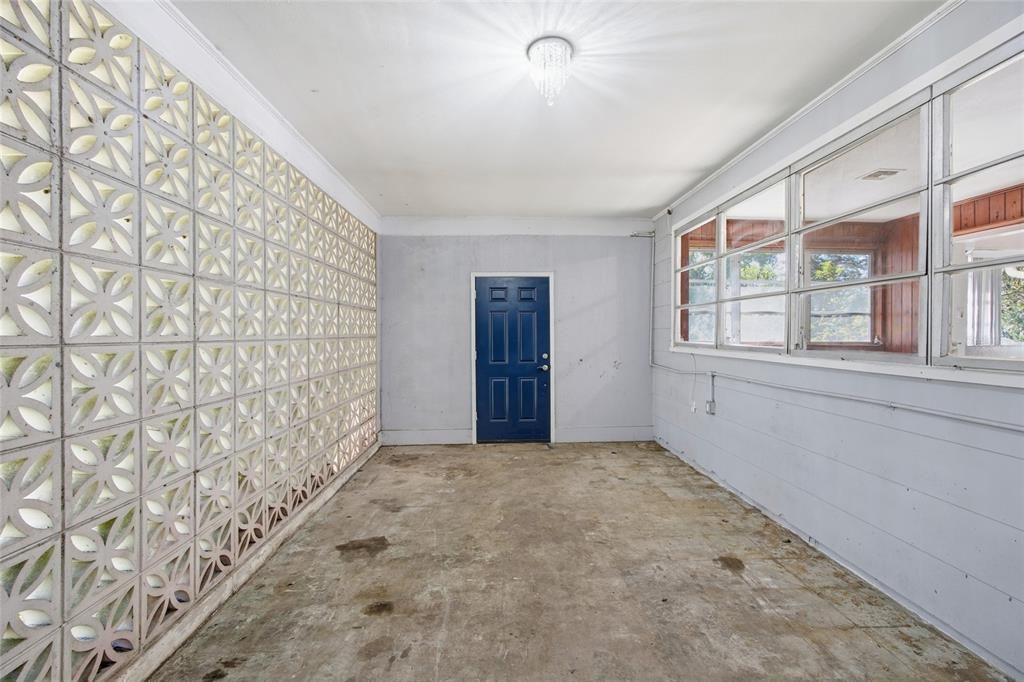 待售: $265,000 (4 贝兹, 2 浴室, 1549 平方英尺)