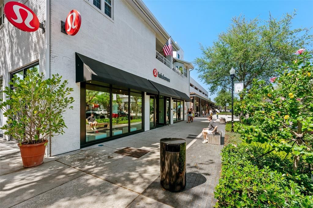 For Sale: $517,000 (2 beds, 2 baths, 1065 Square Feet)