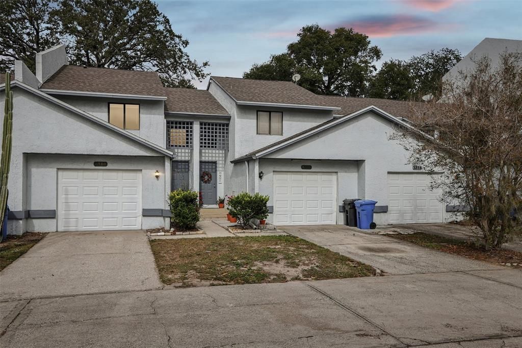 En Venta: $215,000 (2 camas, 2 baños, 1048 Pies cuadrados)