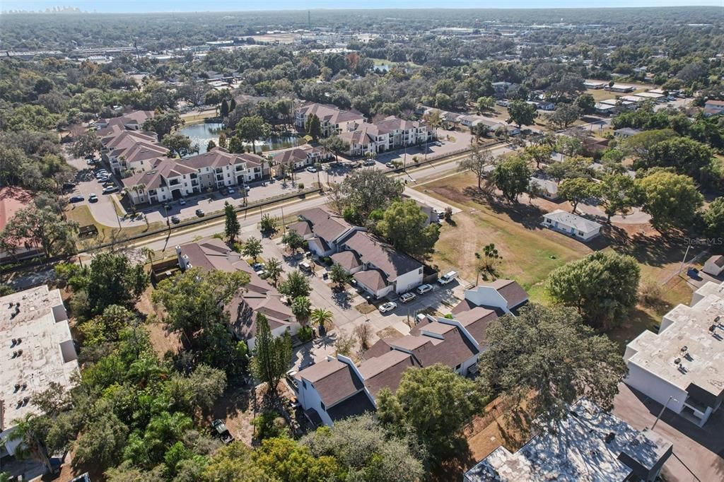 En Venta: $215,000 (2 camas, 2 baños, 1048 Pies cuadrados)