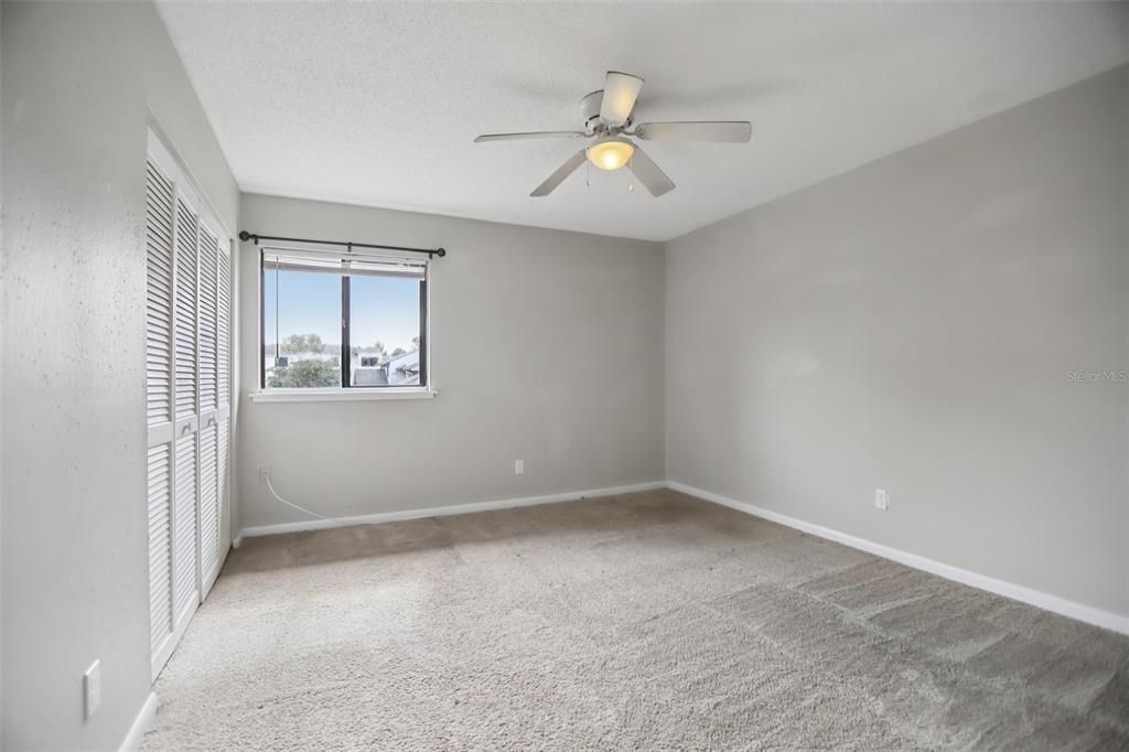 En Venta: $215,000 (2 camas, 2 baños, 1048 Pies cuadrados)