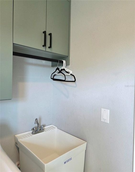 For Rent: $2,850 (4 beds, 3 baths, 2441 Square Feet)