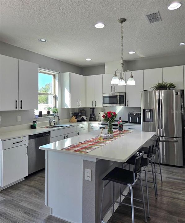 For Rent: $2,850 (4 beds, 3 baths, 2441 Square Feet)