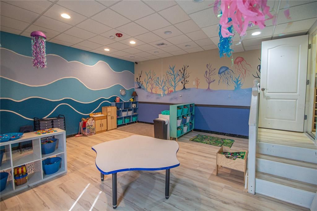 待售: $875,000 (0 贝兹, 0 浴室, 2530 平方英尺)