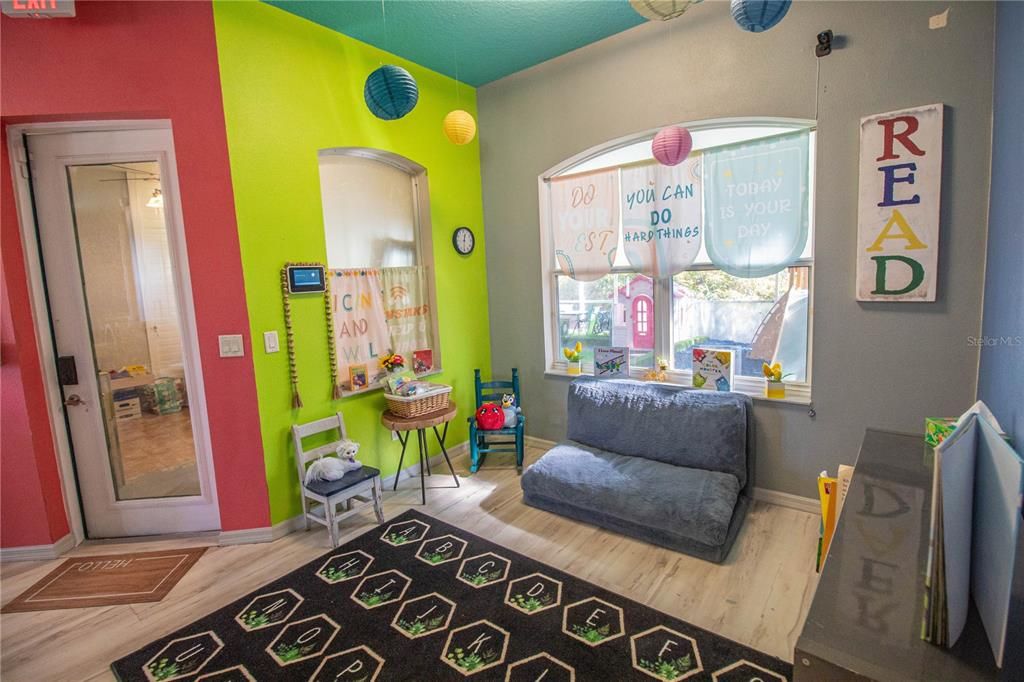 待售: $875,000 (0 贝兹, 0 浴室, 2530 平方英尺)