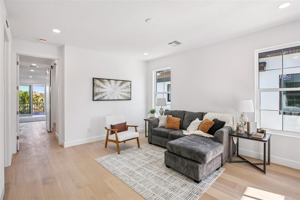 For Sale: $2,595,000 (4 beds, 3 baths, 3850 Square Feet)