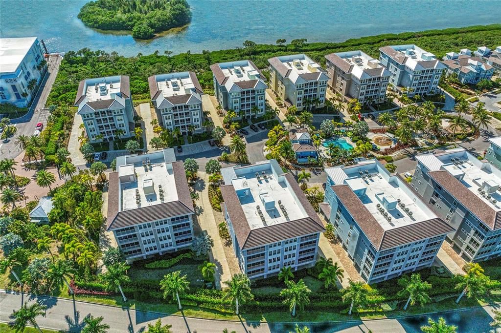 На продажу: $645,000 (2 спален, 2 ванн, 1456 Квадратных фут)