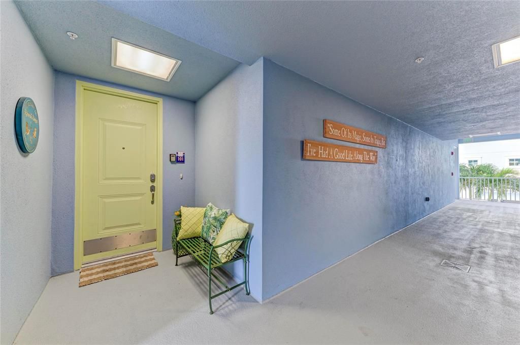 На продажу: $645,000 (2 спален, 2 ванн, 1456 Квадратных фут)