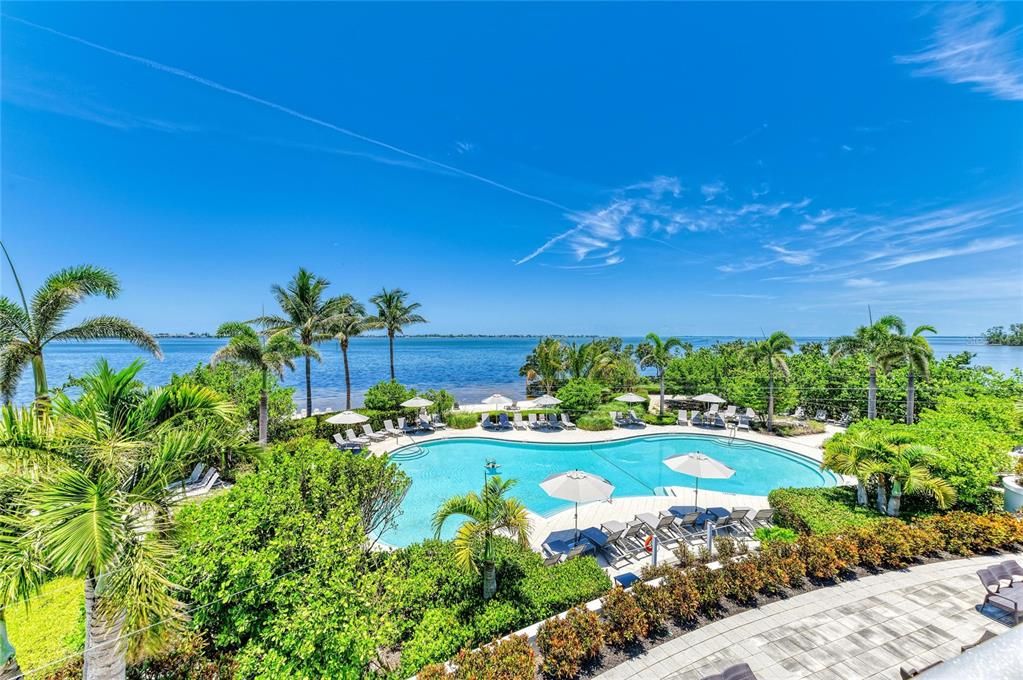 На продажу: $645,000 (2 спален, 2 ванн, 1456 Квадратных фут)