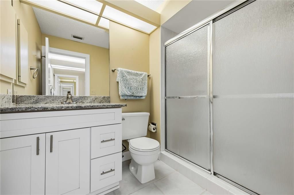 En Venta: $279,000 (2 camas, 2 baños, 1389 Pies cuadrados)