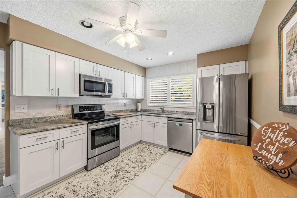 En Venta: $279,000 (2 camas, 2 baños, 1389 Pies cuadrados)