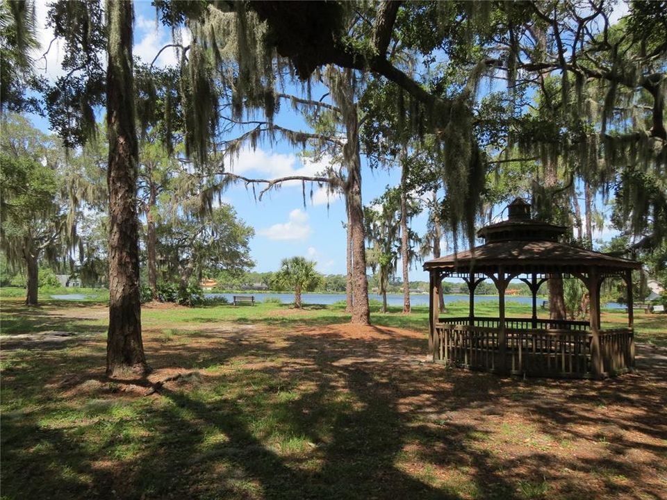 En Venta: $279,000 (2 camas, 2 baños, 1389 Pies cuadrados)