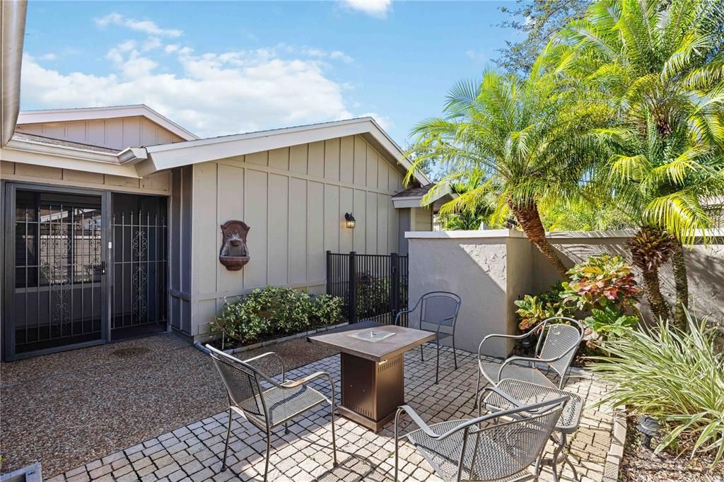 En Venta: $279,000 (2 camas, 2 baños, 1389 Pies cuadrados)