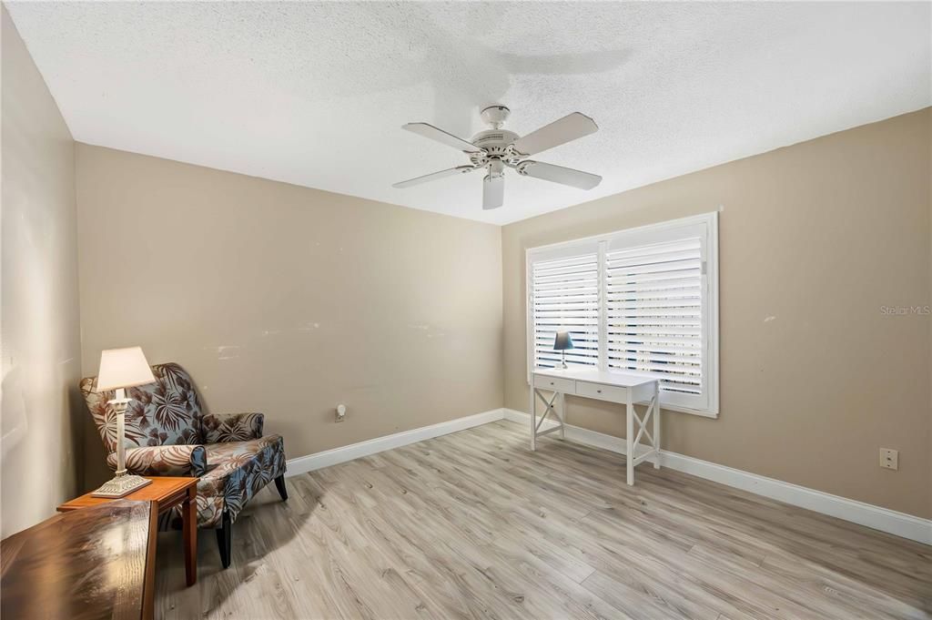 En Venta: $279,000 (2 camas, 2 baños, 1389 Pies cuadrados)