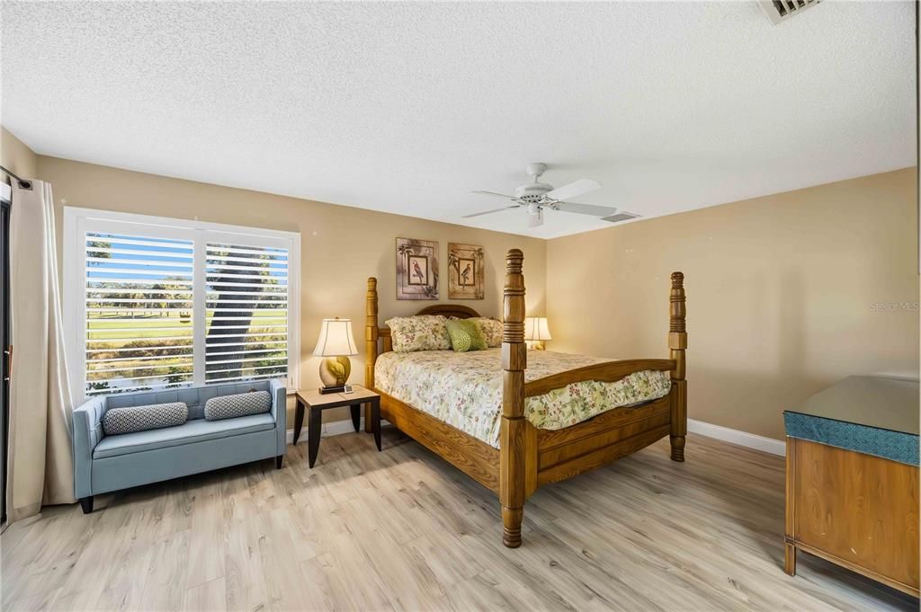 En Venta: $279,000 (2 camas, 2 baños, 1389 Pies cuadrados)