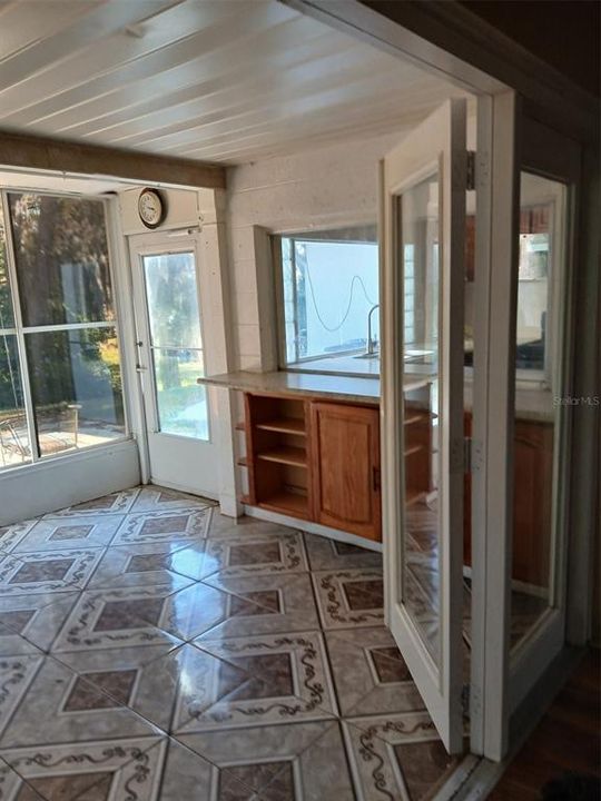 For Sale: $299,000 (3 beds, 2 baths, 1771 Square Feet)