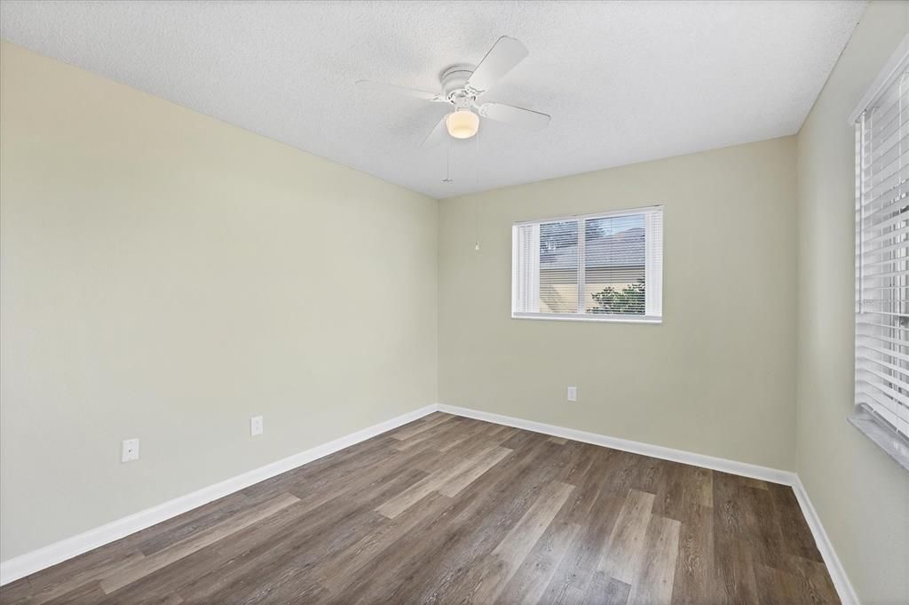 For Sale: $275,000 (3 beds, 2 baths, 1371 Square Feet)