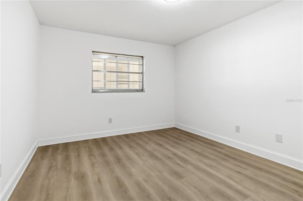 待售: $659,900 (4 贝兹, 2 浴室, 2096 平方英尺)