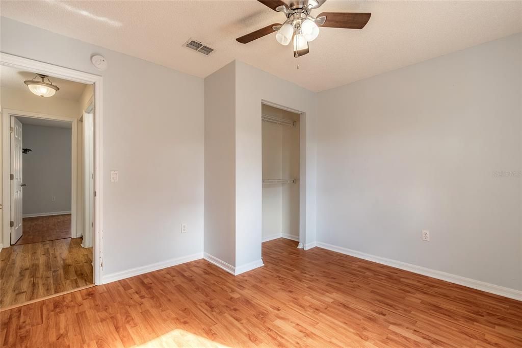 На продажу: $335,000 (3 спален, 2 ванн, 1172 Квадратных фут)