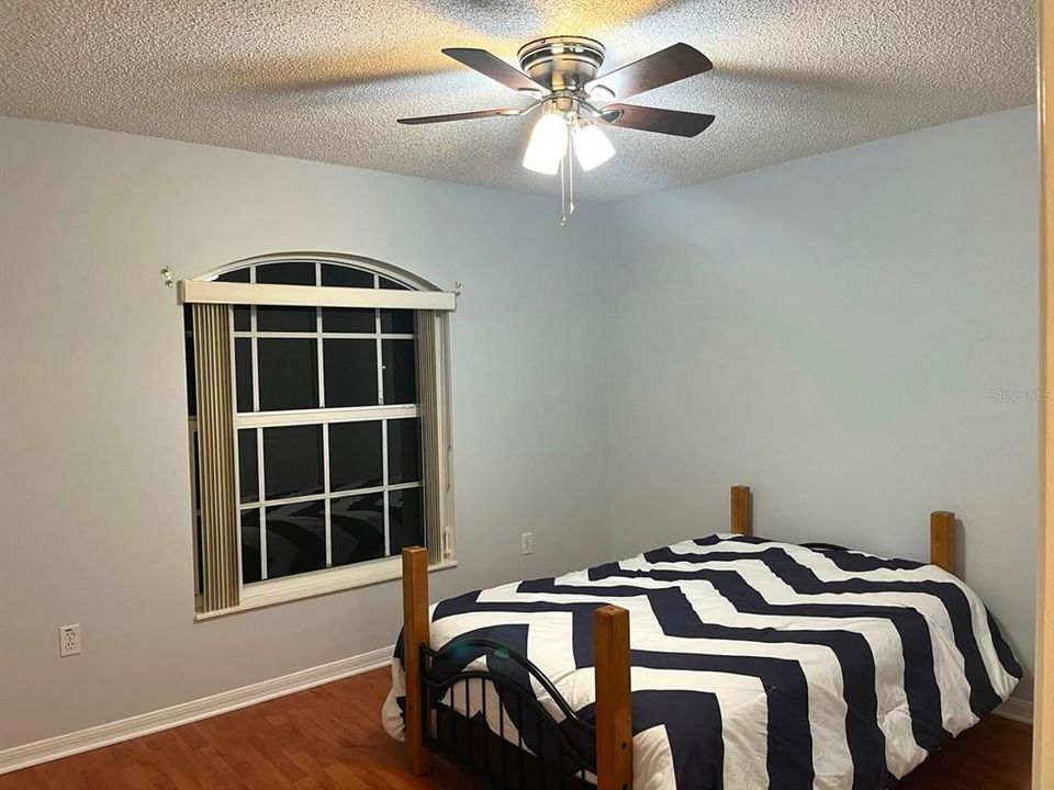 На продажу: $325,000 (3 спален, 2 ванн, 1172 Квадратных фут)