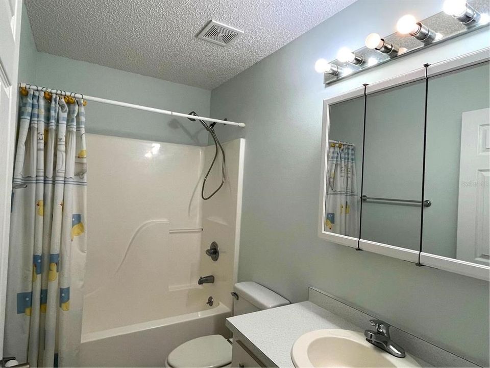 На продажу: $325,000 (3 спален, 2 ванн, 1172 Квадратных фут)