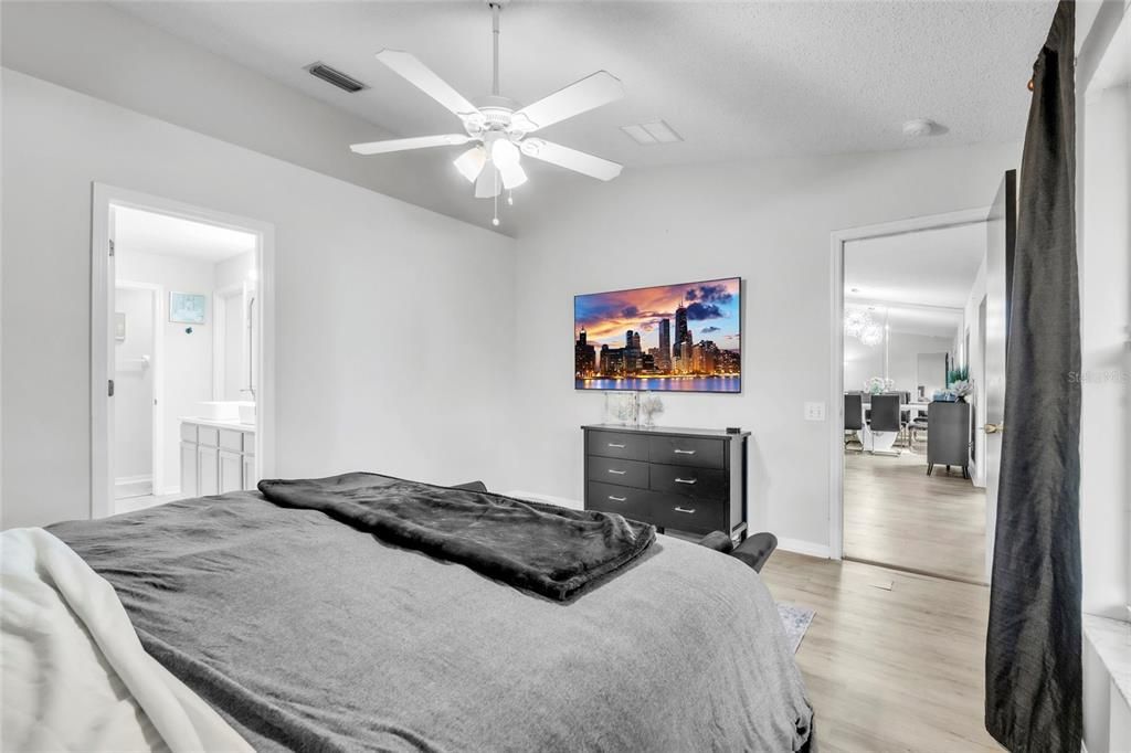 待售: $350,000 (3 贝兹, 2 浴室, 1503 平方英尺)