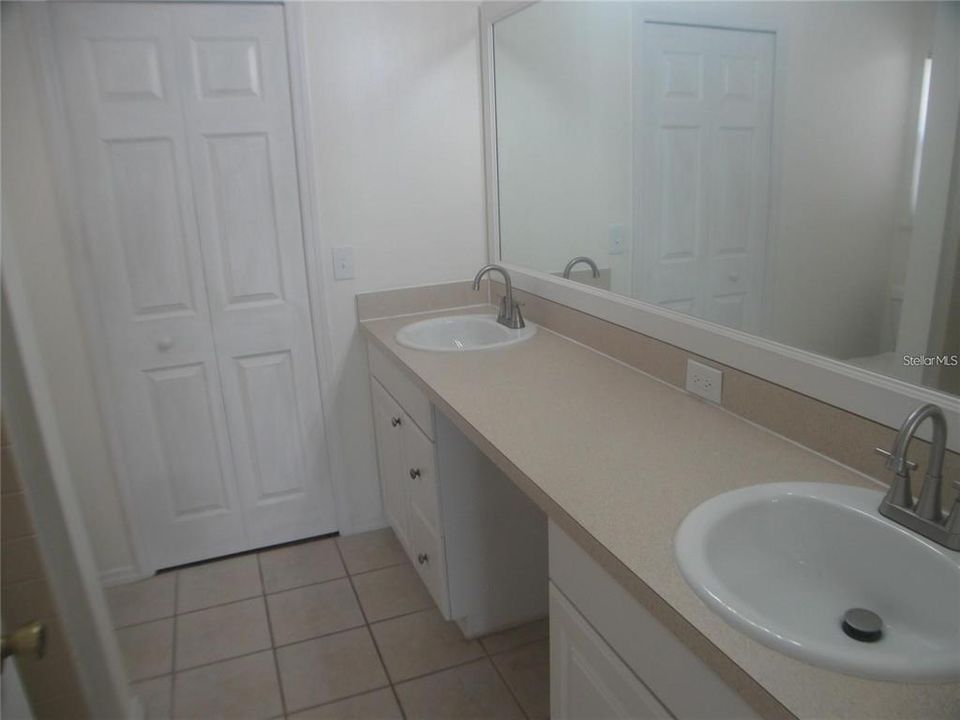 For Rent: $2,450 (3 beds, 2 baths, 1457 Square Feet)