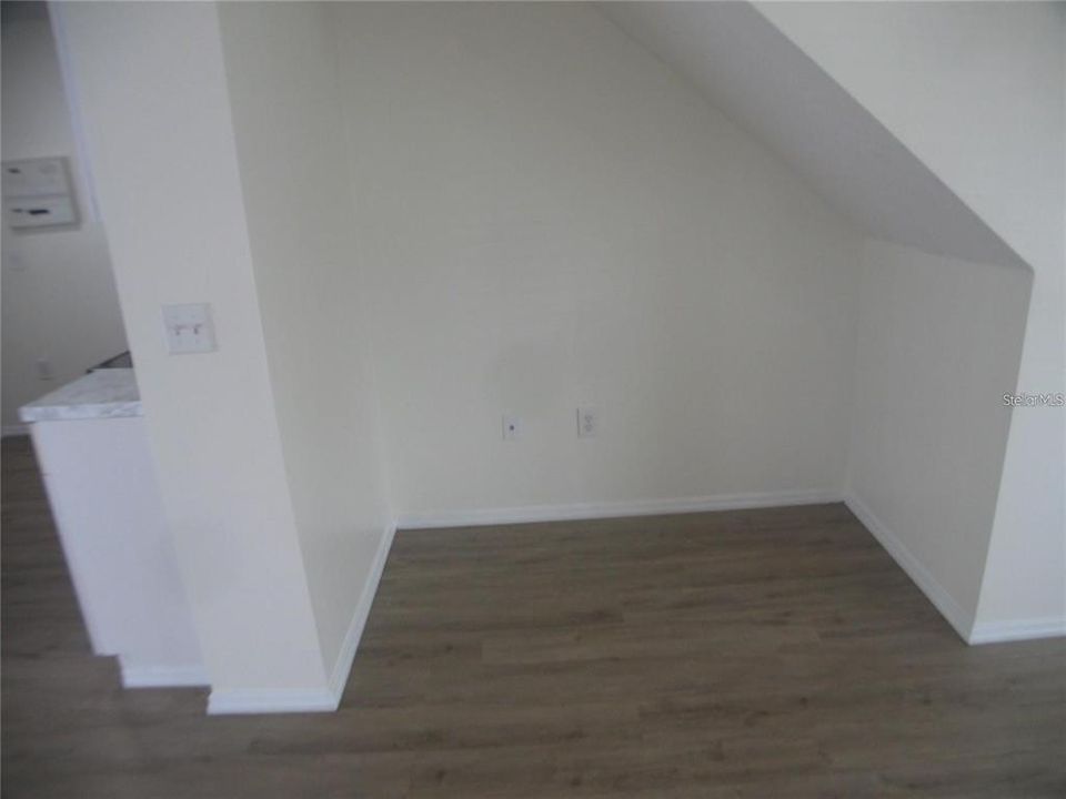 For Rent: $2,450 (3 beds, 2 baths, 1457 Square Feet)