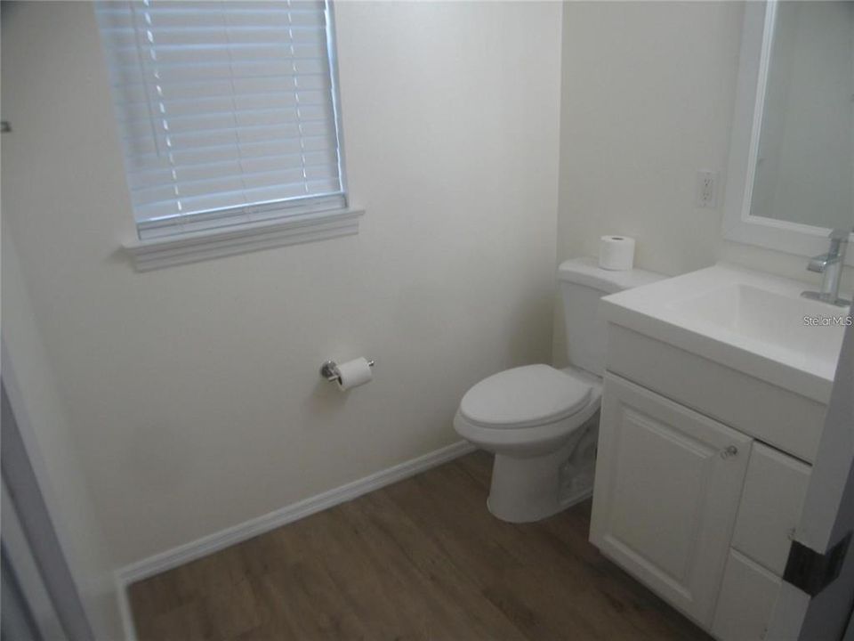 For Rent: $2,450 (3 beds, 2 baths, 1457 Square Feet)