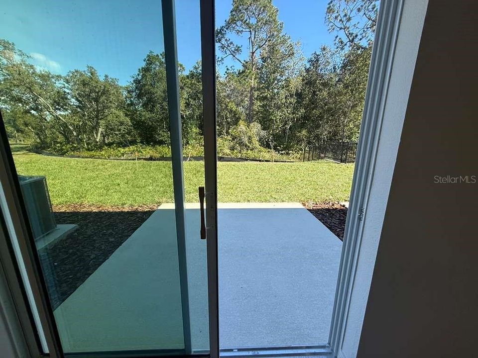 For Rent: $2,100 (3 beds, 2 baths, 1473 Square Feet)