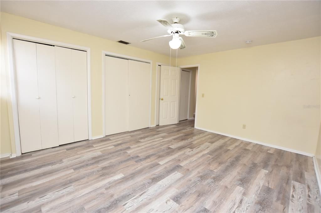 En Renta: $999 (1 camas, 1 baños, 1000 Pies cuadrados)