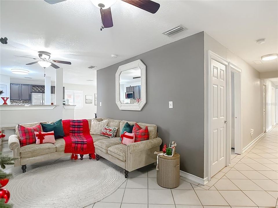 For Sale: $405,000 (4 beds, 2 baths, 1886 Square Feet)