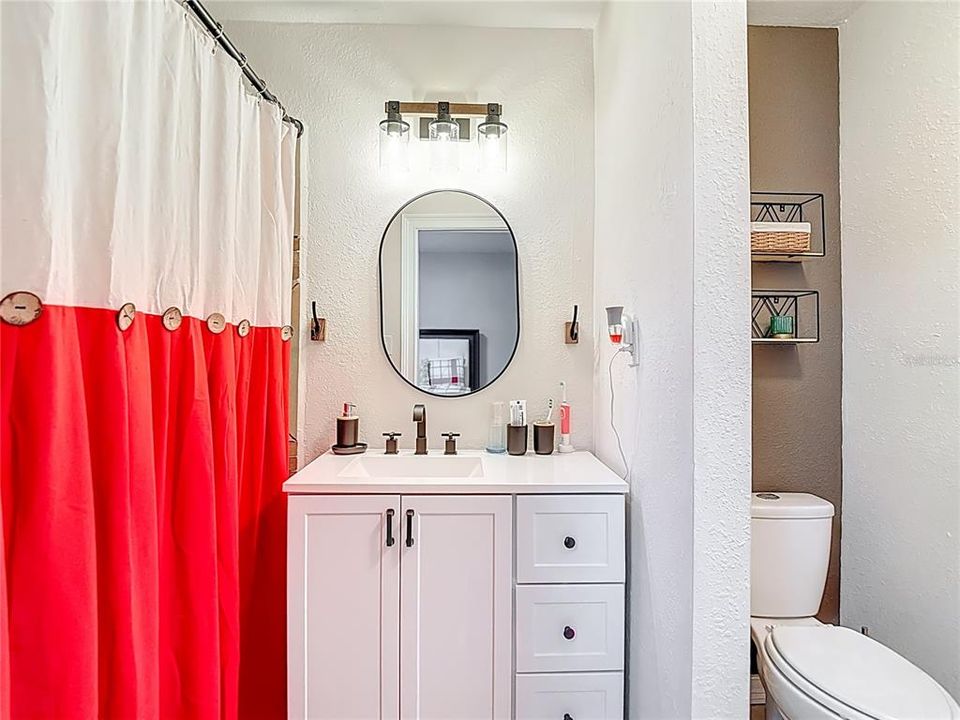 For Sale: $405,000 (4 beds, 2 baths, 1886 Square Feet)