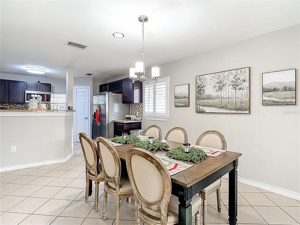 For Sale: $405,000 (4 beds, 2 baths, 1886 Square Feet)