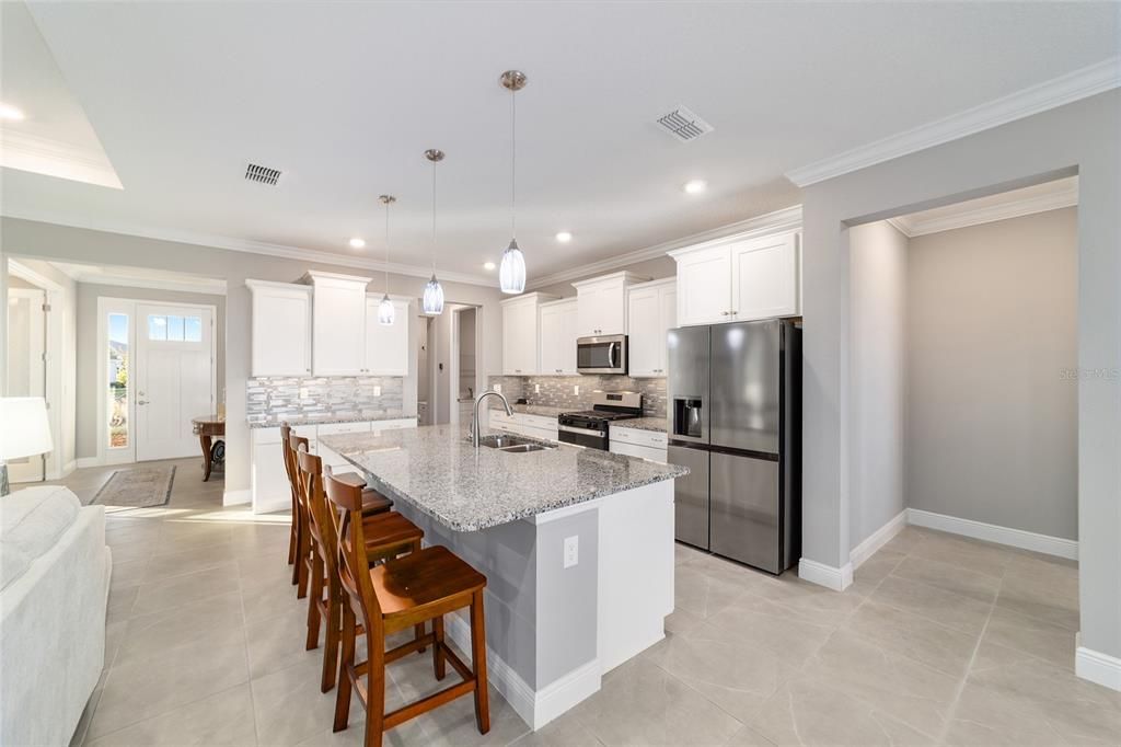 На продажу: $449,900 (3 спален, 2 ванн, 2275 Квадратных фут)