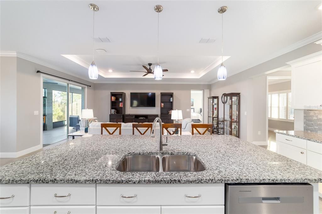 На продажу: $449,900 (3 спален, 2 ванн, 2275 Квадратных фут)