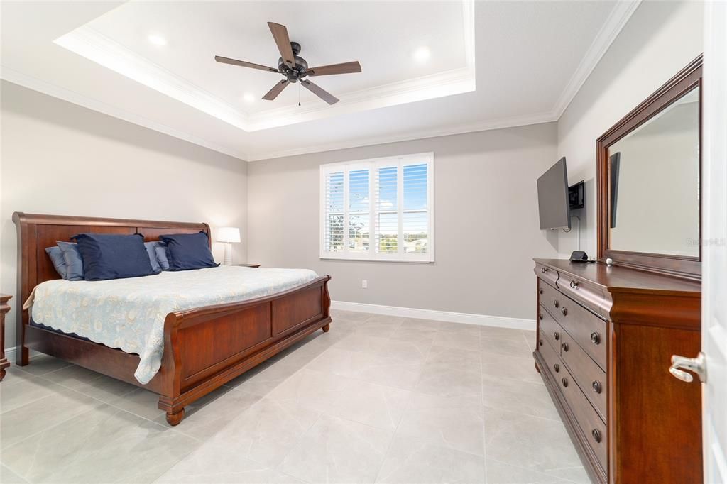 На продажу: $449,900 (3 спален, 2 ванн, 2275 Квадратных фут)