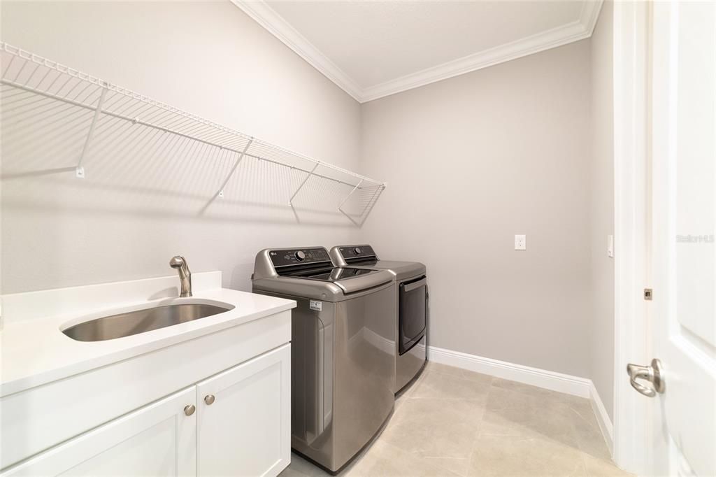 На продажу: $449,900 (3 спален, 2 ванн, 2275 Квадратных фут)