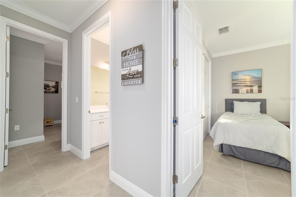 На продажу: $449,900 (3 спален, 2 ванн, 2275 Квадратных фут)