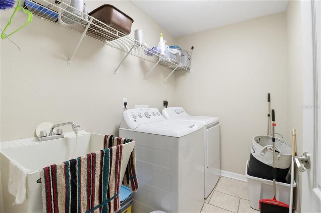 待售: $250,000 (3 贝兹, 2 浴室, 1364 平方英尺)