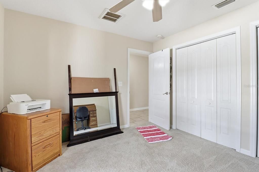 待售: $250,000 (3 贝兹, 2 浴室, 1364 平方英尺)