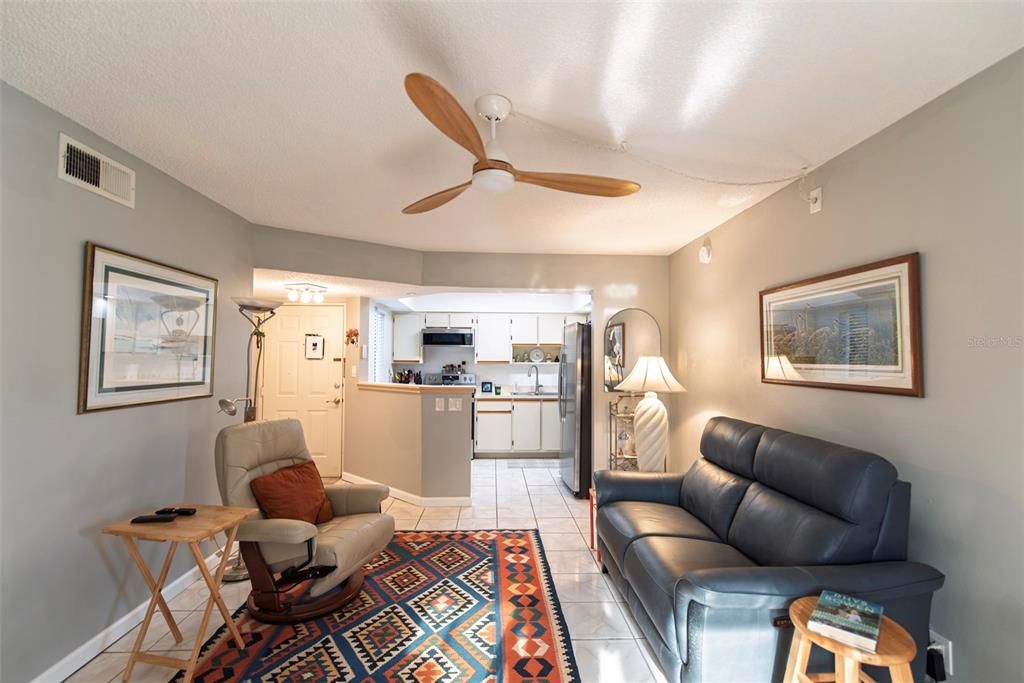 For Sale: $175,000 (3 beds, 2 baths, 1011 Square Feet)