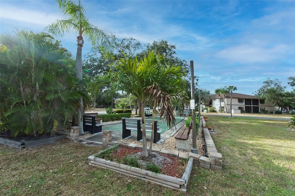 For Sale: $175,000 (3 beds, 2 baths, 1011 Square Feet)