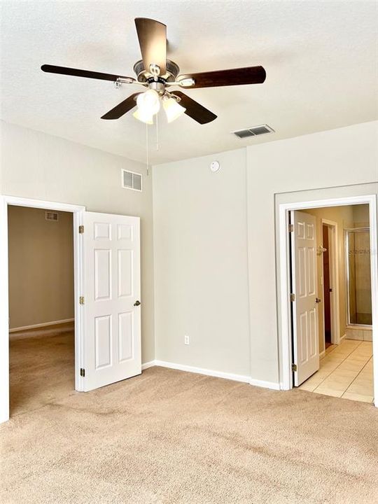 For Rent: $1,925 (3 beds, 2 baths, 1433 Square Feet)